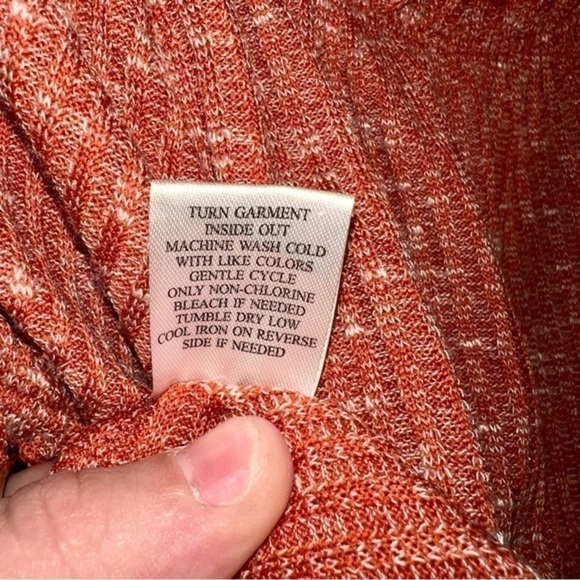 #027 🥀 NWT $24.00 | Coral Puffed Sleeve Crop Top - Picture 5 of 8